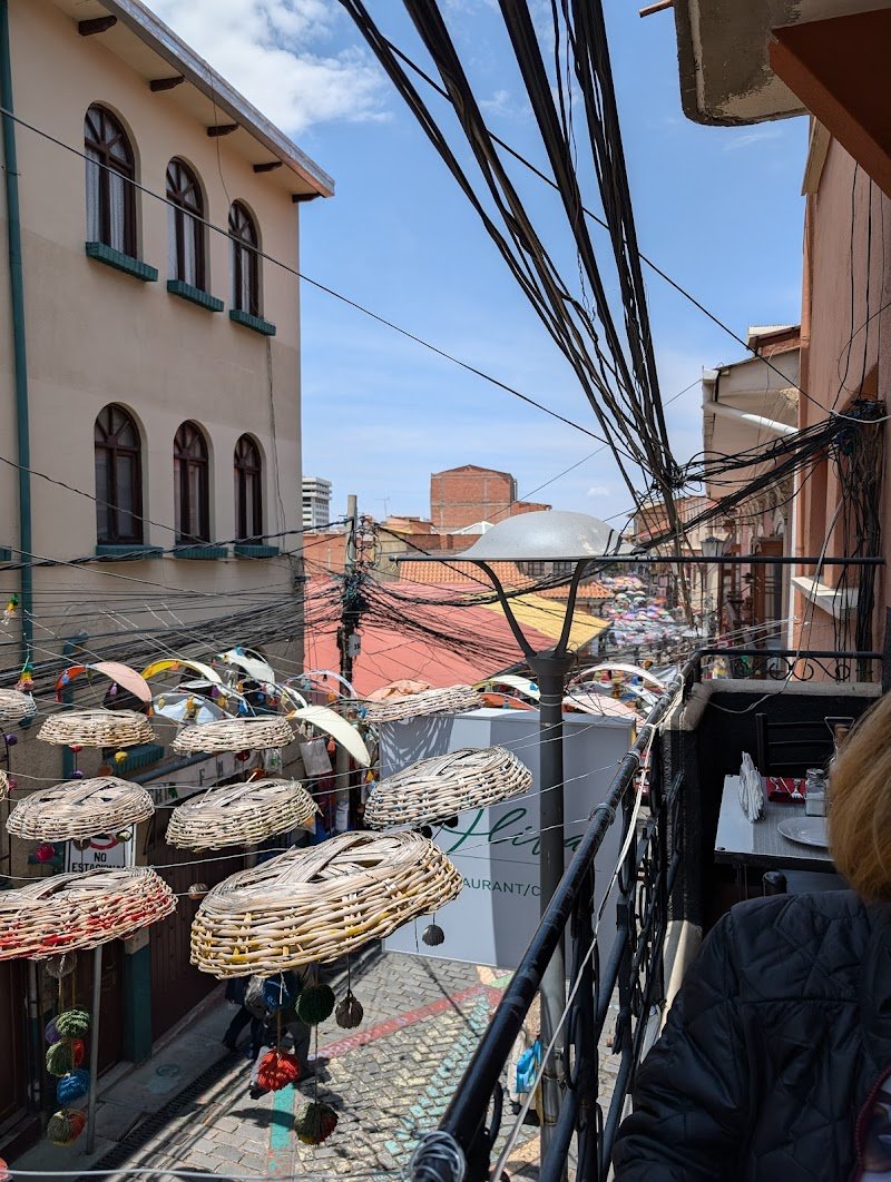 Oliva Restaurant - Cocina Abierta