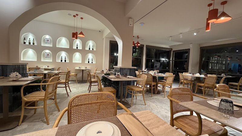 No Name Grill Restaurant Santorini