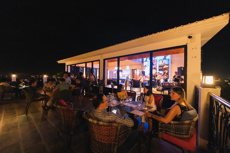 7th Heaven Vientiane