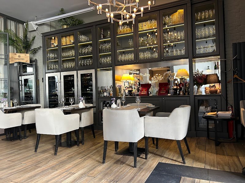 N31 Restaurant & Bar