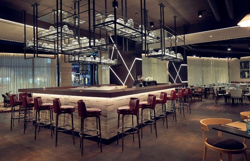 Two Kings Restaurant by Hilton