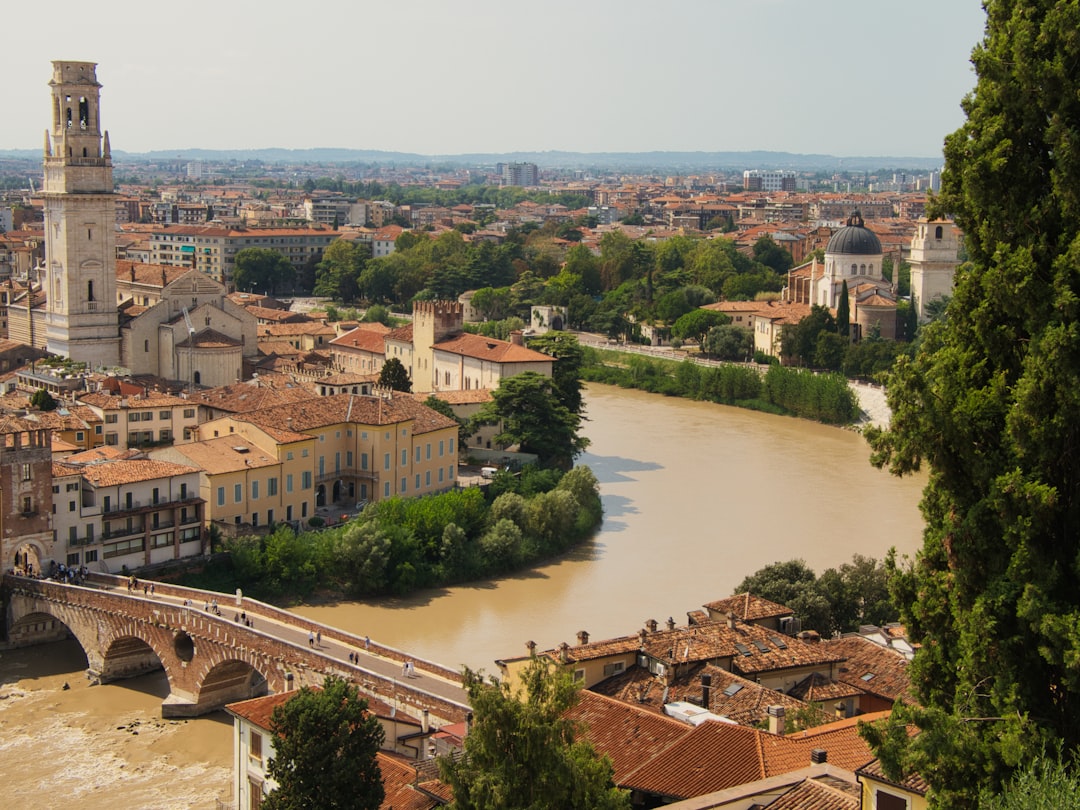A city with a river runs through it.