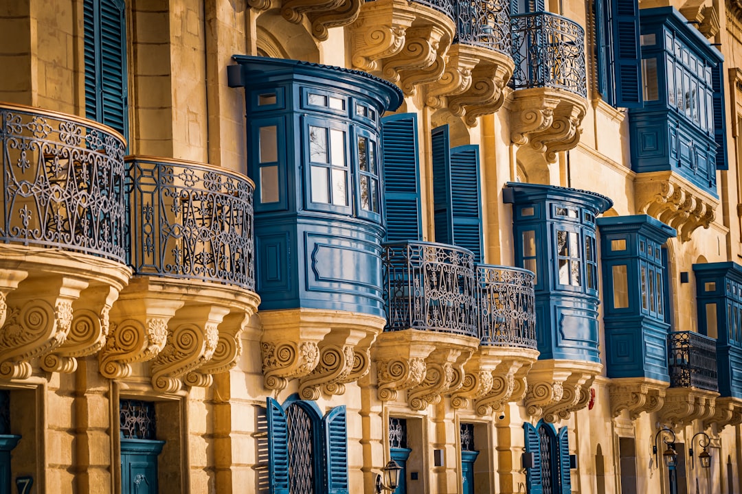 a building with many balconies