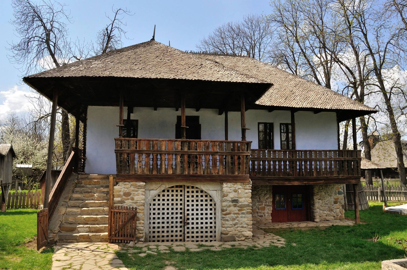 “Dimitrie Gusti” National Village Museum: open-air museum showcasing traditional Romanian rural life.