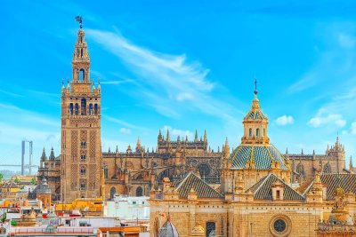 La Giralda, Seville’s iconic bell tower renowned for its historic architecture and city views.